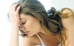 生完孩子掉头发很厉害怎么办？缓解产后脱发的方法