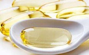 可以直接把维生素e涂在脸上美容吗？