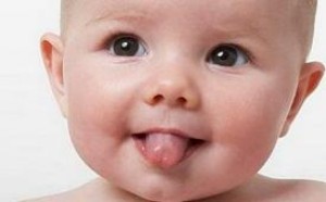 舌苔厚白是什么原因引起的