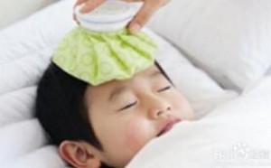 小孩发烧怎么退烧最快 方法如下
