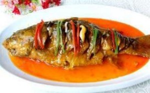 孕妇能吃鲤鱼吗?红烧鲤鱼的家常做法 孕妇能吃鲤鱼吗?红烧鲤鱼的家常做法