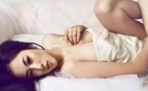 半夜起床听见老公和闺蜜在房间里传来嗯嗯嗯叫床声