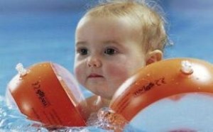 宝宝游泳的好处有哪些 宝宝游泳的好处有哪些