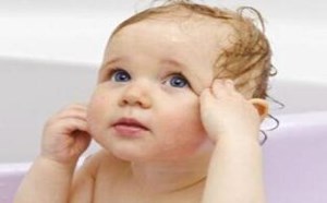 宝宝爱出汗是什么原因