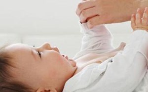 宝宝红屁股的原因及处理方法