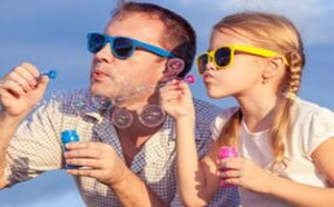 教育女孩子这七大育儿方法不可取 会毁掉她的未来