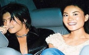 谢霆锋王菲几度分合 王菲终于在48岁为谢霆锋产下一子