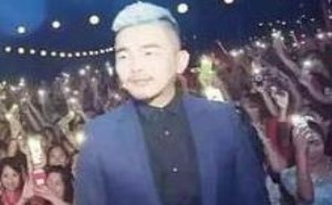 抖音炫富男子走红 张越蜗窝到底有多少身价