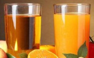 大妈将鲜榨果汁输入静脉养生 差点丢了性命 大妈将鲜榨果汁输入静脉养生 差点丢了性命