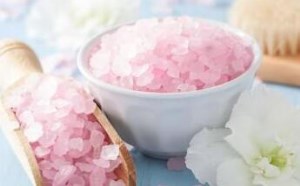 什么牌浴盐去鸡皮肤好？推荐4款去鸡皮肤的浴盐