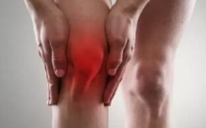 跑步膝盖疼还要坚持跑吗？怎么缓解膝盖疼