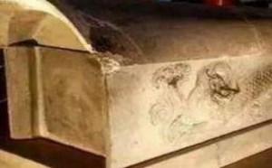 梦见棺材是什么意思 有什么寓意