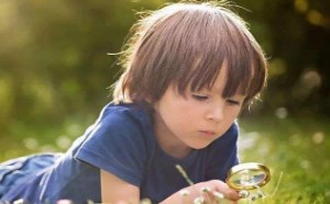 孩子太霸道强势怎么教育？方法如下：