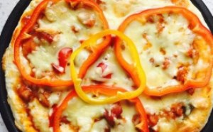 儿童最爱吃的鸡肉火腿披萨的做法